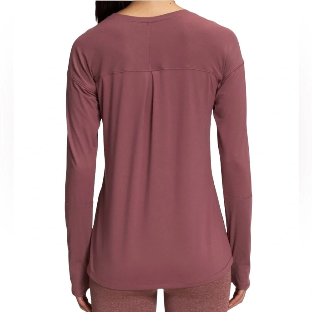 The North Face Women’s Dawndream Loose Fit Long Sleeved Top in Wild Ginger